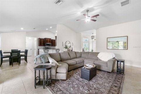 Casa en venta en North Port, Florida, 4 dormitorios, 198.63 m2 № 1904494 - foto 11