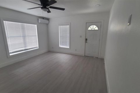 Apartamento en alquiler en Tampa, Florida, 2 dormitorios, 65.03 m2 № 2229323 - foto 18