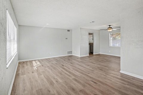 Villa ou maison à vendre à Orlando, Floride: 3 chambres, 124.3 m2 № 2156600 - photo 6