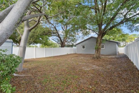 Casa en venta en Oakland Park, Florida, 3 dormitorios, 121.7 m2 № 1982791 - foto 23