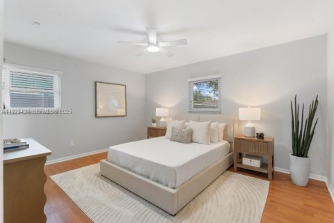 Casa en venta en Oakland Park, Florida, 3 dormitorios, 121.7 m2 № 1982791 - foto 12