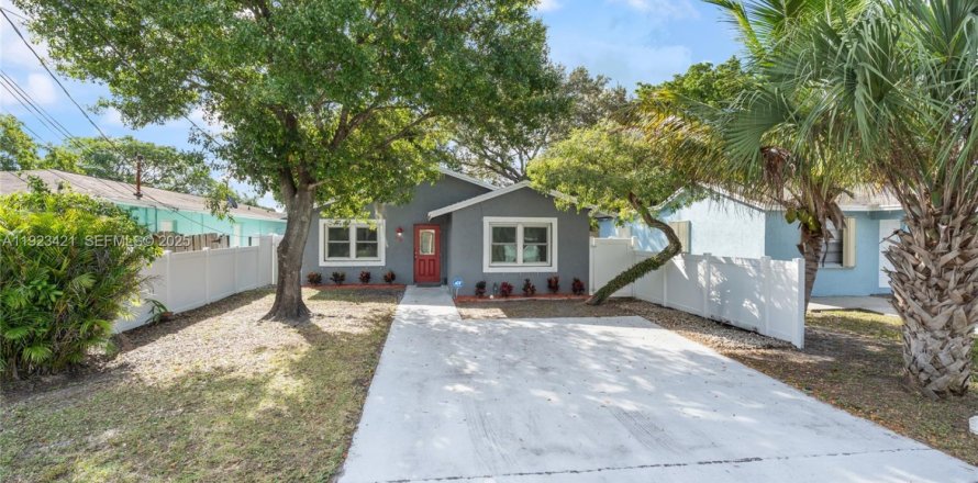 Casa en Oakland Park, Florida 3 dormitorios, 121.7 m2 № 1982791
