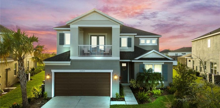Casa en Wesley Chapel, Florida 5 dormitorios, 317.91 m2 № 1557821
