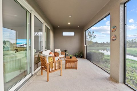 Casa en venta en Wesley Chapel, Florida, 5 dormitorios, 317.91 m2 № 1557821 - foto 24