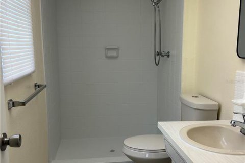 Condo in Clearwater, Florida, 2 bedrooms  № 2219126 - photo 17