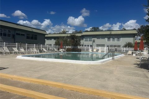 Condo in Clearwater, Florida, 2 bedrooms  № 2219126 - photo 24