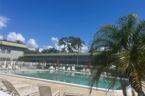 Condo in Clearwater, Florida, 2 bedrooms  № 2219126 - photo 4
