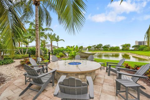 Villa ou maison à vendre à Oakland Park, Floride: 3 chambres, 238.2 m2 № 1925941 - photo 25