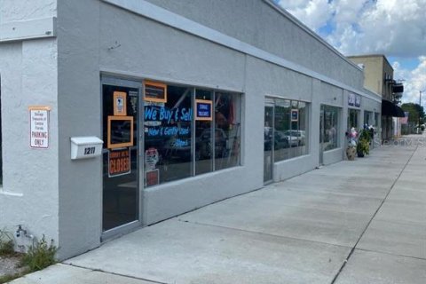 Propiedad comercial en alquiler en Leesburg, Florida, 741.92 m2 № 2277043 - foto 3