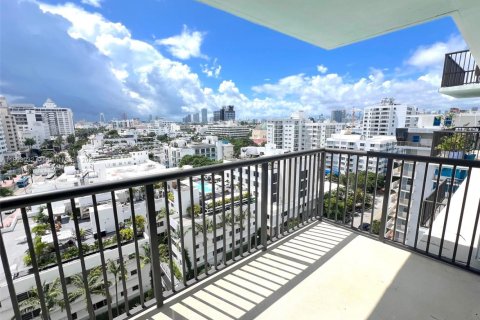 Condominio en venta en Miami Beach, Florida, 1 dormitorio, 83.61 m2 № 1946712 - foto 9
