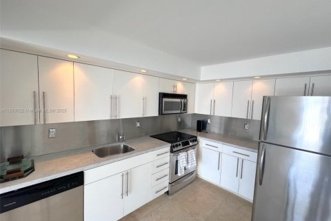 Condominio en venta en Miami Beach, Florida, 1 dormitorio, 83.61 m2 № 1946712 - foto 4