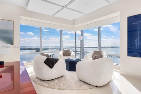 Condominio en Miami, Florida, 3 dormitorios  № 2152670