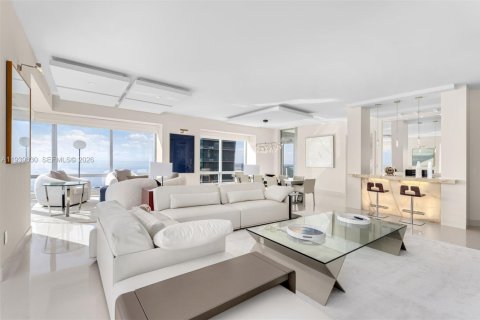 Condominio en venta en Miami, Florida, 3 dormitorios, 342.07 m2 № 2152670 - foto 8