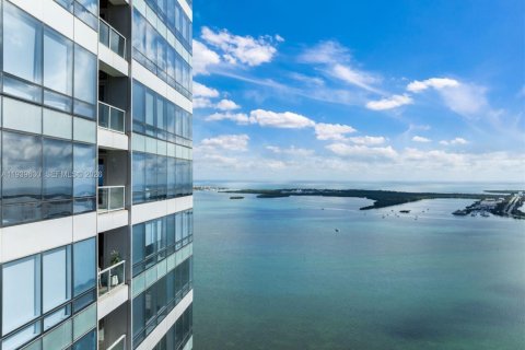 Condominio en venta en Miami, Florida, 3 dormitorios, 342.07 m2 № 2152670 - foto 4