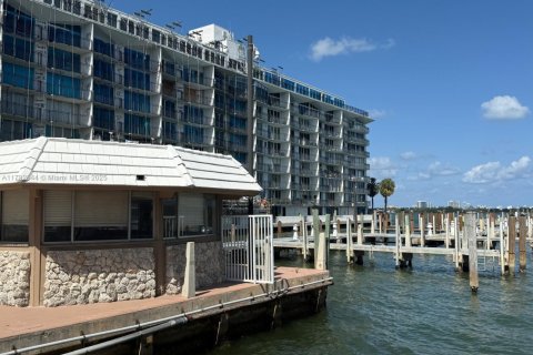 Copropriété à vendre à Miami, Floride: 48.4 m2 № 1730509 - photo 14