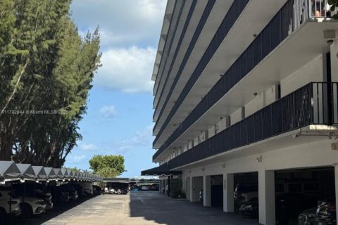 Copropriété à vendre à Miami, Floride: 48.4 m2 № 1730509 - photo 20