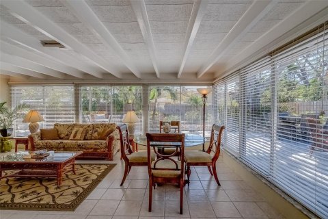 House in Largo, Florida 3 bedrooms, 181.07 sq.m. № 1550982 - photo 20