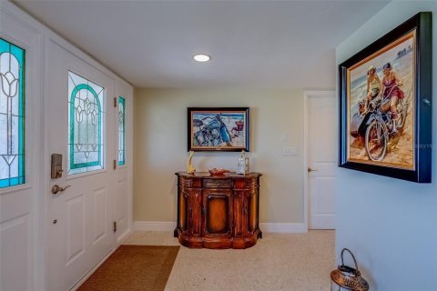House in Largo, Florida 3 bedrooms, 181.07 sq.m. № 1550982 - photo 18
