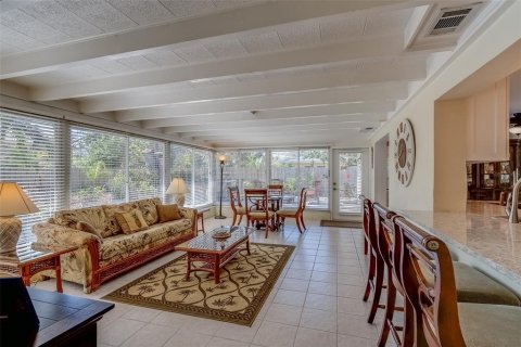 House in Largo, Florida 3 bedrooms, 181.07 sq.m. № 1550982 - photo 26