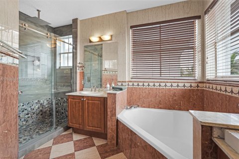 Villa ou maison à vendre à Doral, Floride: 4 chambres, 225.66 m2 № 2084239 - photo 18