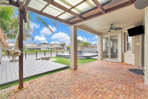 Villa ou maison à vendre à Doral, Floride: 4 chambres, 225.66 m2 № 2084239 - photo 27