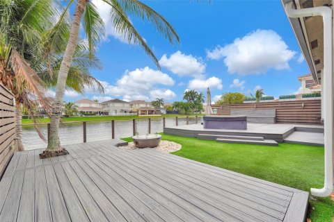 Villa ou maison à vendre à Doral, Floride: 4 chambres, 225.66 m2 № 2084239 - photo 28