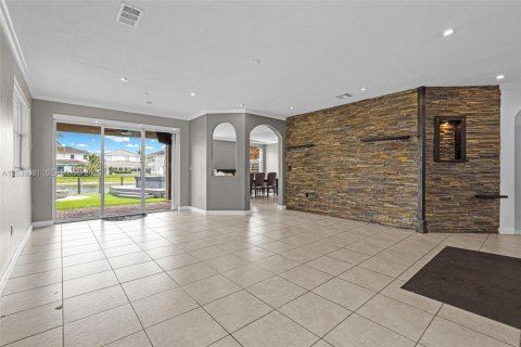 Villa ou maison à vendre à Doral, Floride: 4 chambres, 225.66 m2 № 2084239 - photo 5