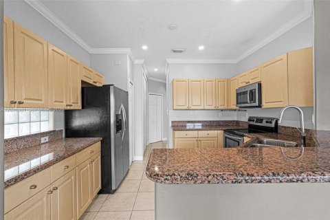 Villa ou maison à vendre à Doral, Floride: 4 chambres, 225.66 m2 № 2084239 - photo 9