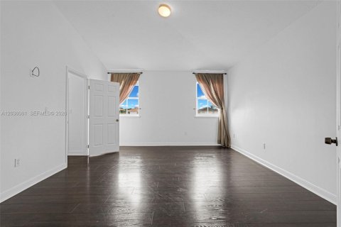 Villa ou maison à vendre à Doral, Floride: 4 chambres, 225.66 m2 № 2084239 - photo 15