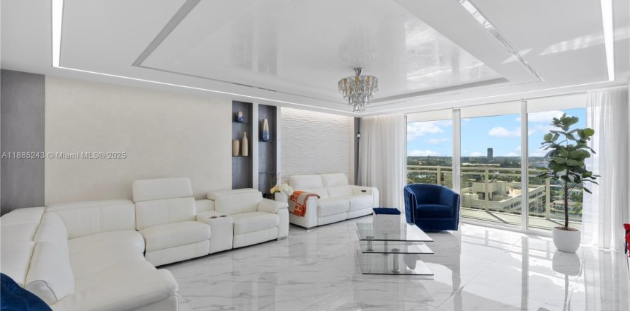 Condominio en Hallandale Beach, Florida, 3 dormitorios  № 1942676