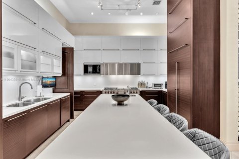 Купить виллу или дом в Плантация, Флорида 7 спален, 635.64м2, № 1955841 - фото 21