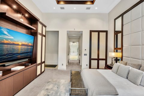 Купить виллу или дом в Плантация, Флорида 7 спален, 635.64м2, № 1955841 - фото 24