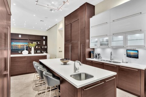 Купить виллу или дом в Плантация, Флорида 7 спален, 635.64м2, № 1955841 - фото 13