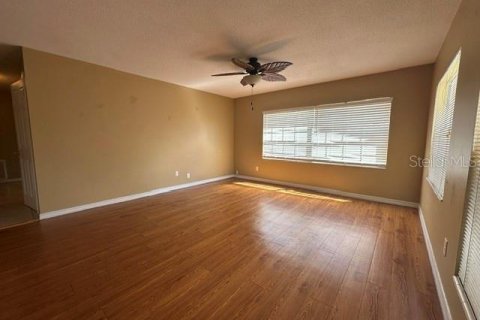 Appartement à louer à Mount Dora, Floride: 2 chambres, 108.7 m2 № 2373368 - photo 2