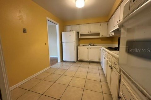 Appartement à louer à Mount Dora, Floride: 2 chambres, 108.7 m2 № 2373368 - photo 6