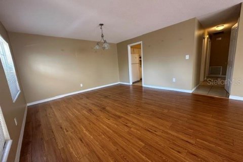 Appartement à louer à Mount Dora, Floride: 2 chambres, 108.7 m2 № 2373368 - photo 3