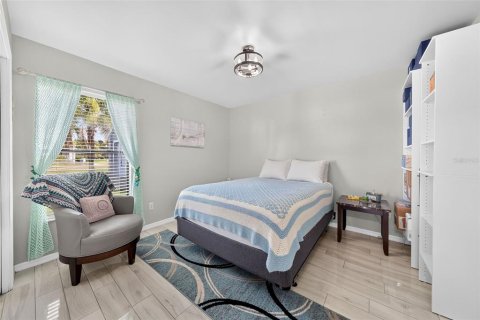 House in Orlando, Florida 3 bedrooms, 148.64 sq.m. № 2348331 - photo 25