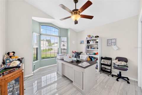 House in Orlando, Florida 3 bedrooms, 148.64 sq.m. № 2348331 - photo 24