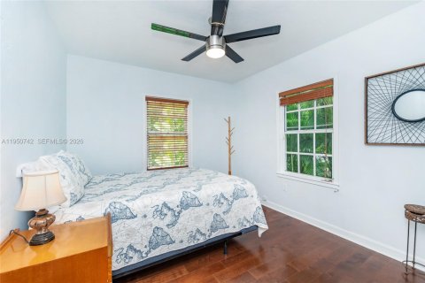 Casa en alquiler en Miami, Florida, 3 dormitorios, 109.35 m2 № 2006493 - foto 19