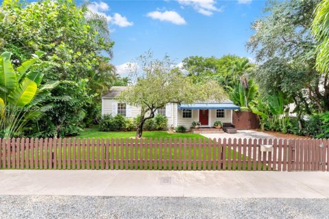 Casa en Miami, Florida 3 dormitorios, 109.35 m2 № 2006493