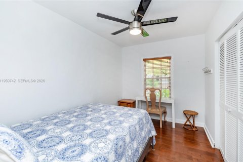 Casa en alquiler en Miami, Florida, 3 dormitorios, 109.35 m2 № 2006493 - foto 21