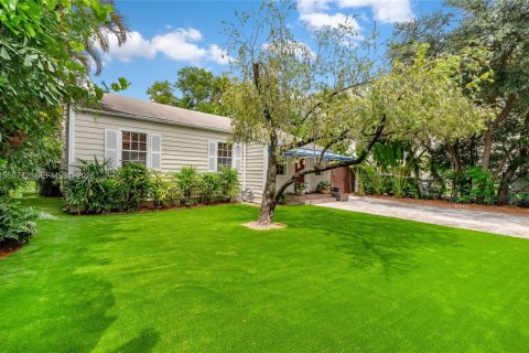 Casa en alquiler en Miami, Florida, 3 dormitorios, 109.35 m2 № 2006493 - foto 26