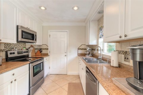 Купить виллу или дом в Холли Хилл, Флорида 5 комнат, 92.9м2, № 1907589 - фото 11