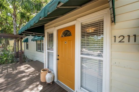 House in Tampa, Florida 3 bedrooms, 111.76 sq.m. № 1662352 - photo 7