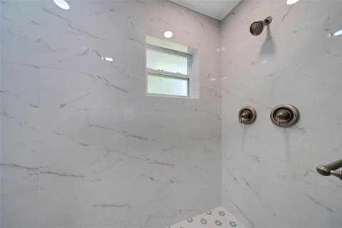 Casa en venta en Winter Haven, Florida, 3 dormitorios, 137.4 m2 № 1879910 - foto 29