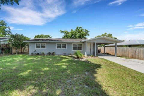 Casa en venta en Winter Haven, Florida, 3 dormitorios, 137.4 m2 № 1879910 - foto 1