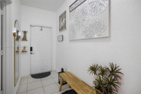 Купить кондоминиум в Дорал, Флорида 3 спальни, 158.86м2, № 2048460 - фото 6