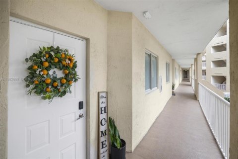 Купить кондоминиум в Дорал, Флорида 3 спальни, 158.86м2, № 2048460 - фото 5