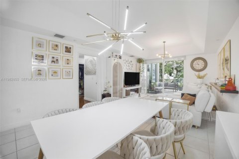 Купить кондоминиум в Дорал, Флорида 3 спальни, 158.86м2, № 2048460 - фото 11