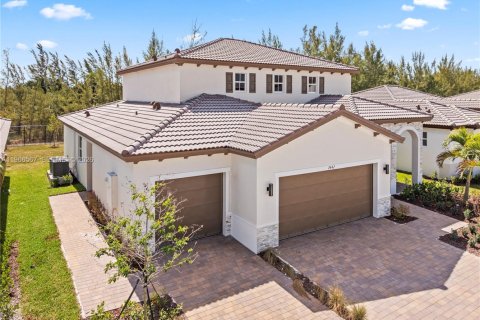 House in Homestead, Florida 3 bedrooms № 2028959 - photo 2